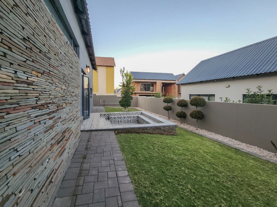 4 Bedroom Property for Sale in Leloko Lifestyle Estate North West